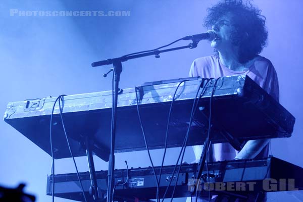 YOUTH LAGOON - 2013-11-02 - PARIS - Grande Halle de La Villette - 